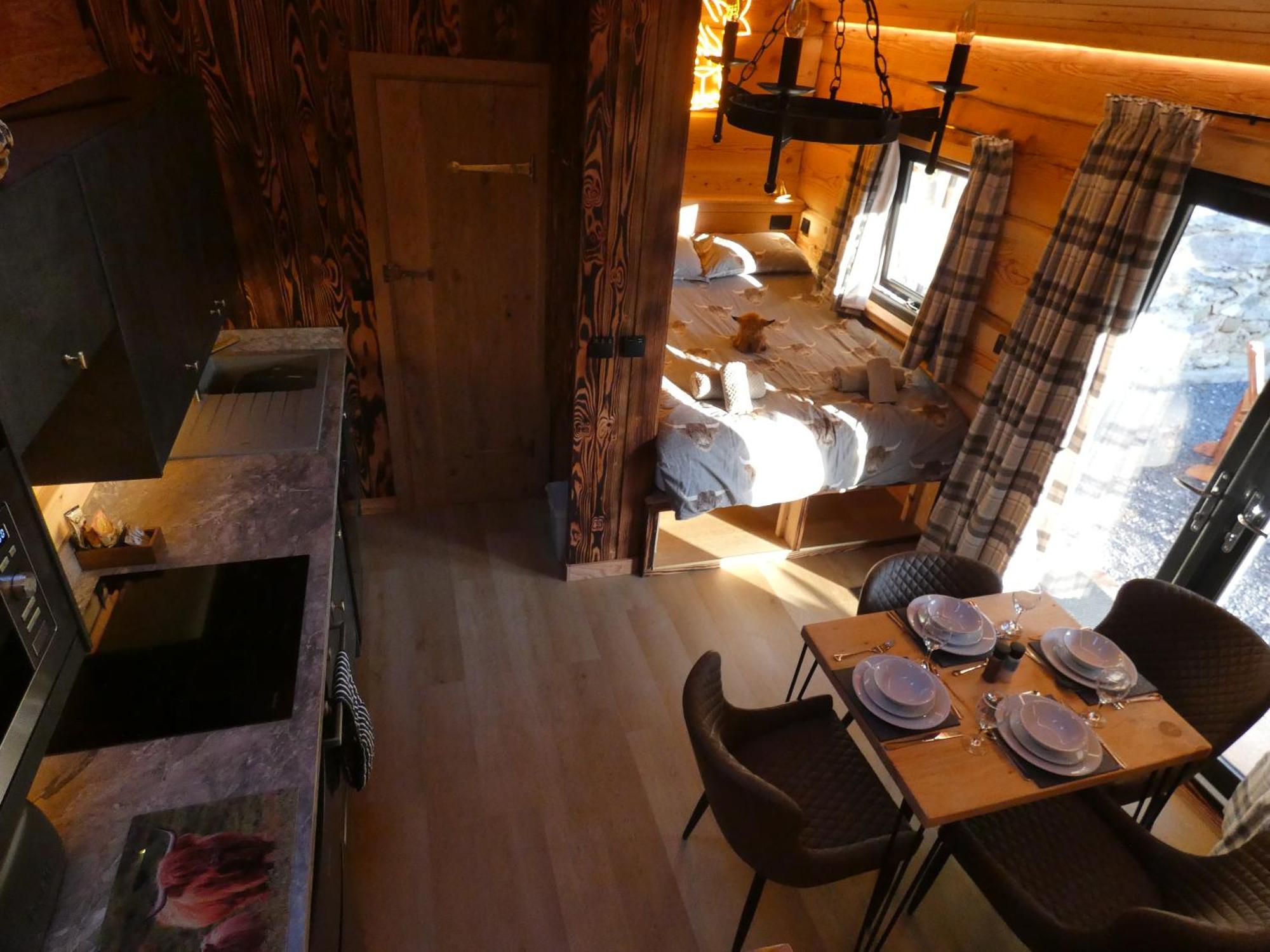Abergwynant Farm Glamping & Apartments Долгелай Екстериор снимка
