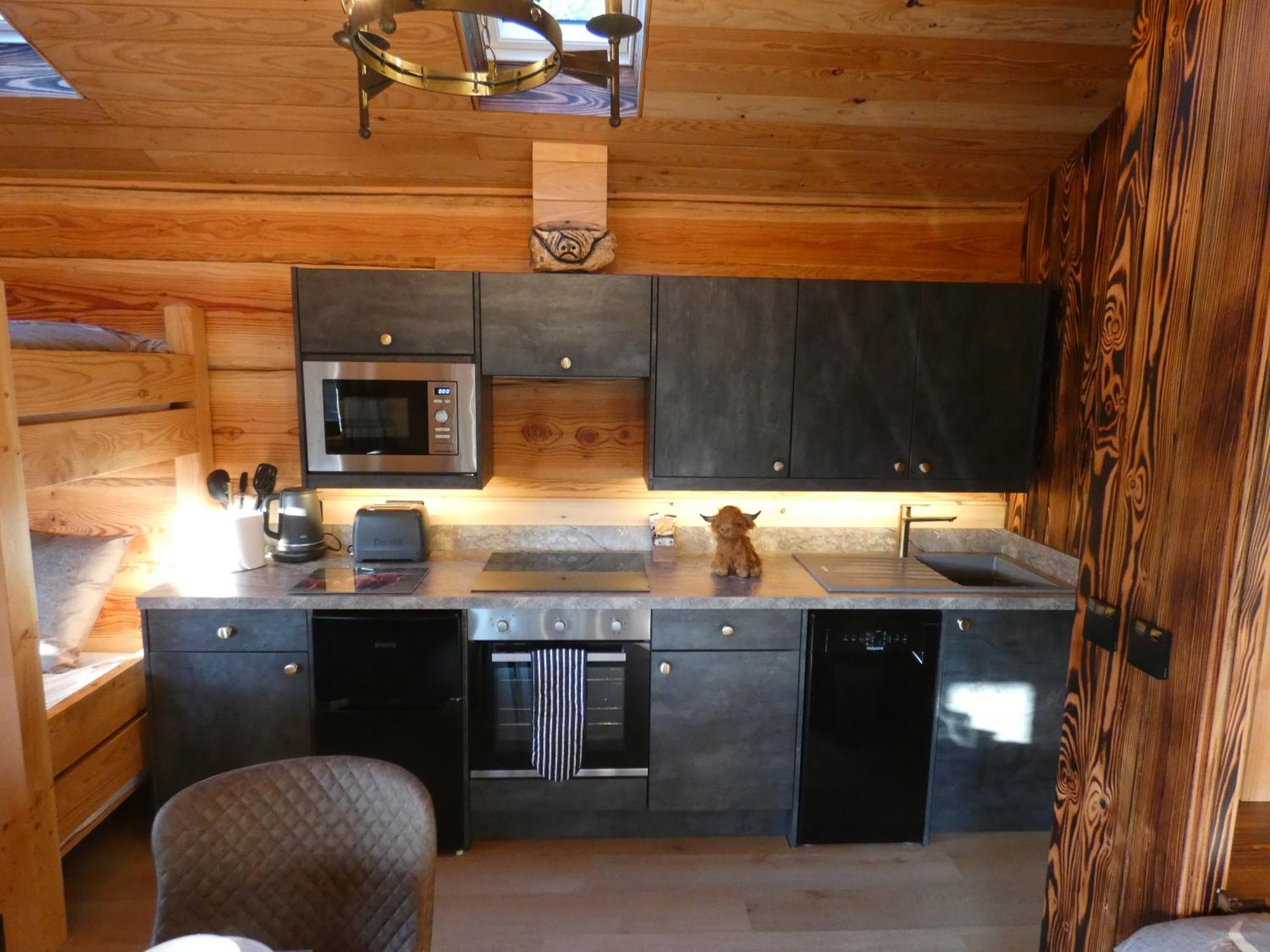 Abergwynant Farm Glamping & Apartments Долгелай Екстериор снимка